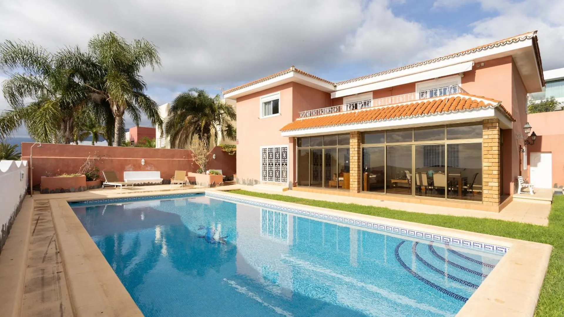 One & Only Sports And Relax Villa Heated Pool By Eden Rentals Tabaiba Ισπανία